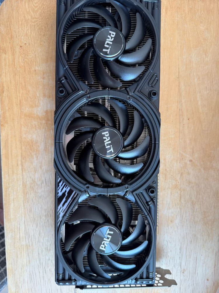 애즈락 라데온 RX 9070XT 챌린저 이미지