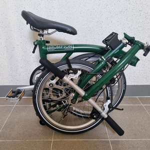 브롬톤 레이싱그린 미니벨로 자전거 팝니다 이미지