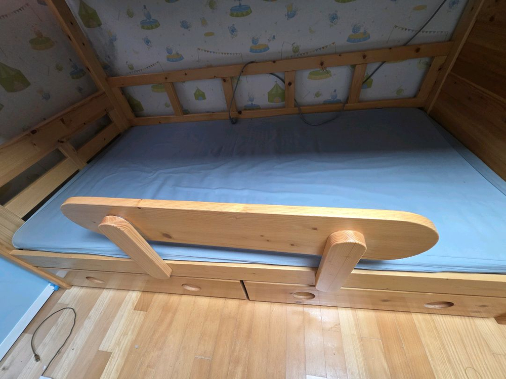 에보니아 원목 계단형 2층 침대 이미지