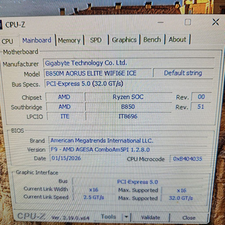 9800x3d rtx5080 화이트 컴퓨터 본체 팝니다 이미지