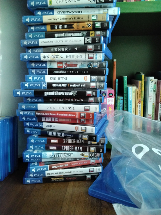 PS4 게임 타이틀 시디 팝니다. PS5 호환 가능해요 이미지