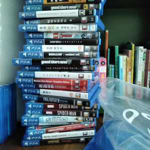 PS4 게임 타이틀 시디 팝니다. PS5 호환 가능해요 이미지