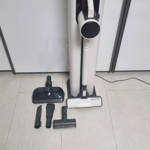 LG오브제 컬렉션 무선청소기 풀세트 판매합니다 이미지