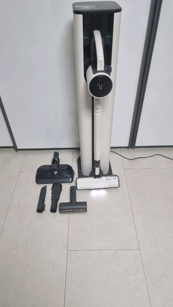 LG오브제 컬렉션 무선청소기 풀세트 판매합니다 이미지