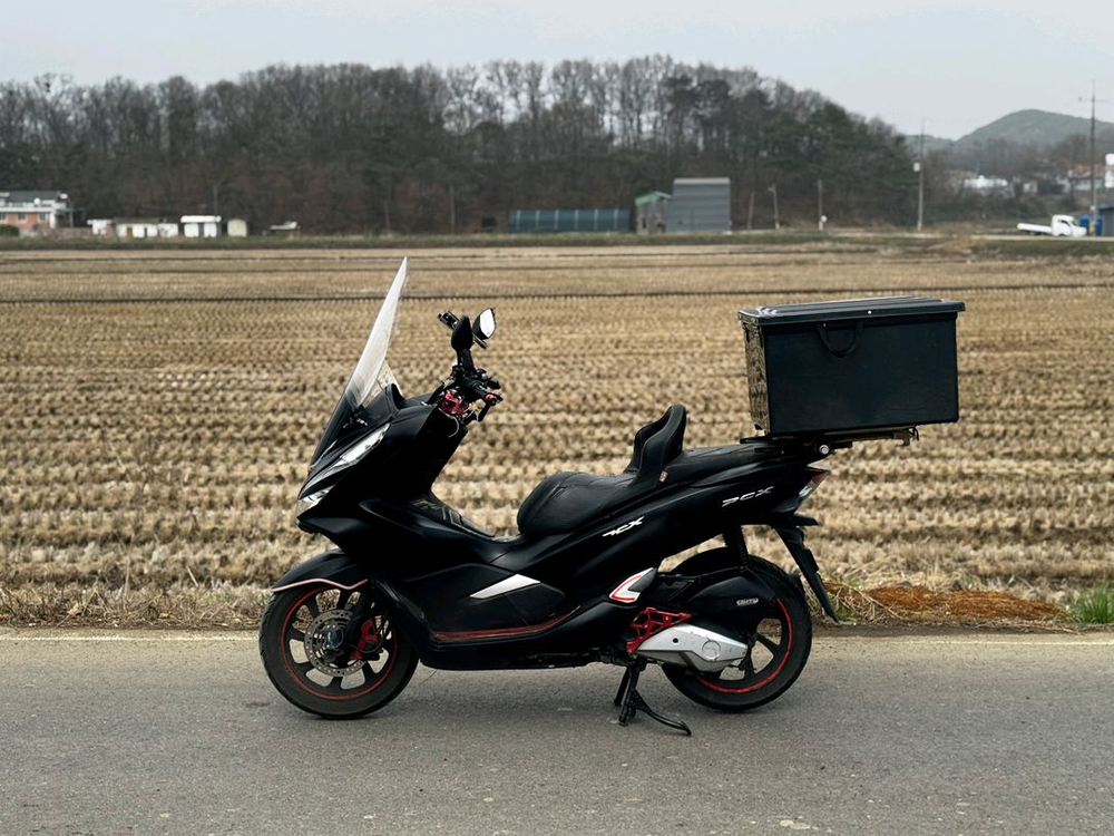 혼다PCX125/20년식/3.9만키로/135만원/배달세팅완 이미지