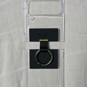 z플립4 내셔널지오그래픽 케이스 이미지