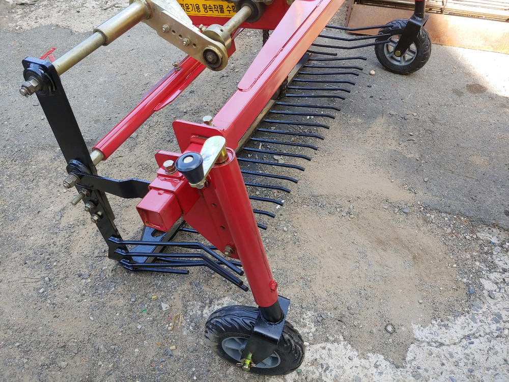 마늘 양파수확기 경운기용..신품급 이미지