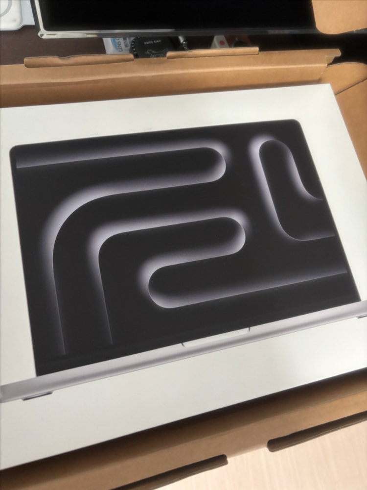 미개봉 맥북 프로 14 M5 (15/16코어,1T SSD,24GB) 이미지