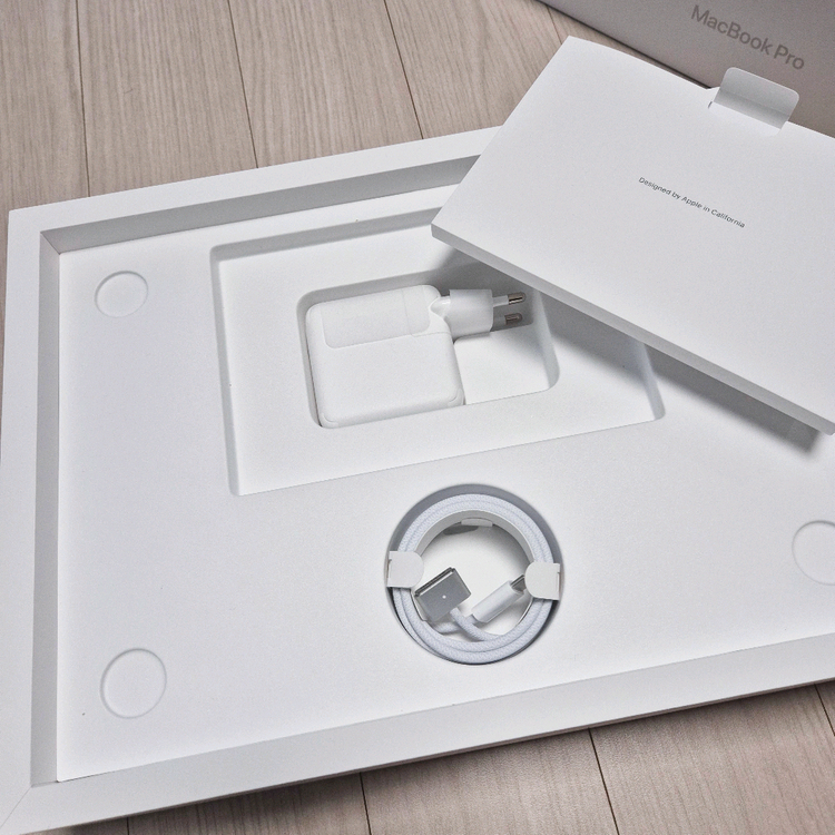 [사이클2] 맥북프로 M5 14 16g 512g 실버 단순개봉 이미지