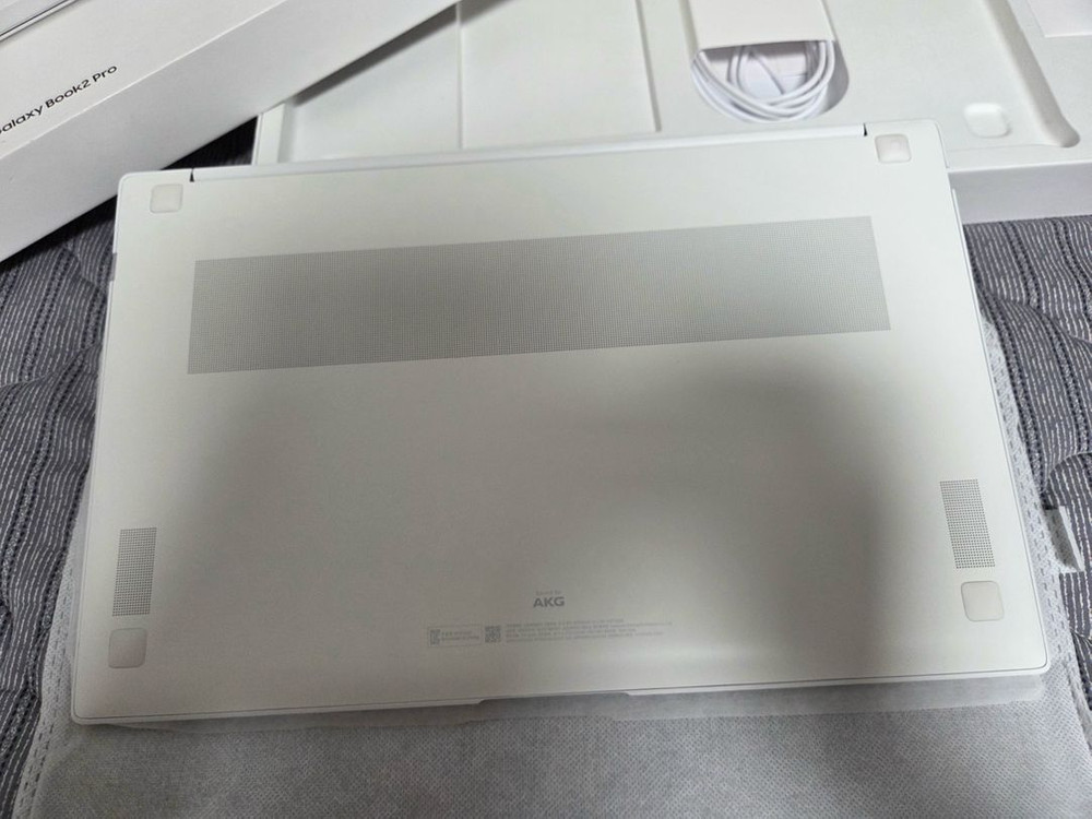 갤럭시북2프로 SE 15형(울트라5/16g/256g/윈포) 최상급 이미지