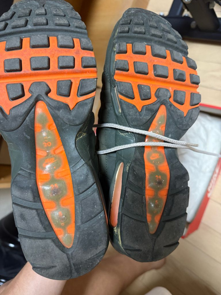 [275] 나이키 에어맥스 95 og 토탈 오렌지 이미지