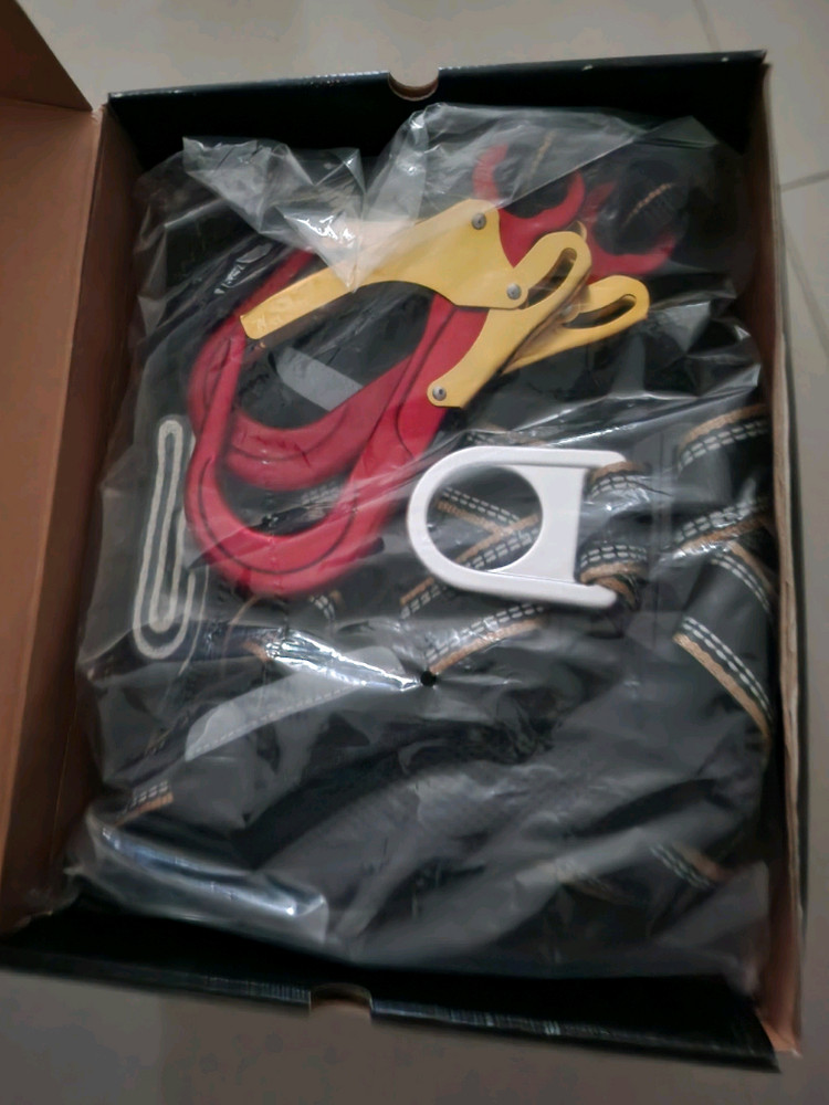 블랙야크 전체식안전벨트 그네형 새제품 팝니다 이미지