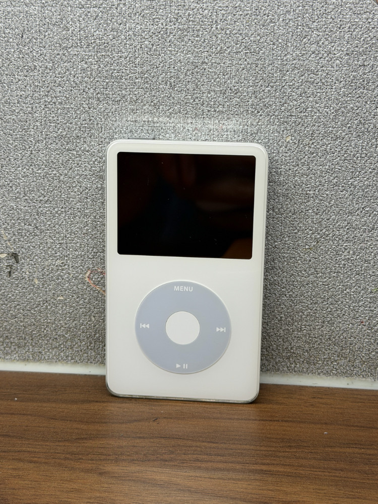 [S급] 애플 아이팟 클래식 5세대 30GB 화이트 이미지