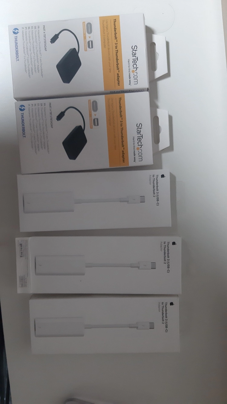 LaCie Rugged 1TB HDD Thunderbolt + Thunderbolt 3 to 2 어댑터 이미지