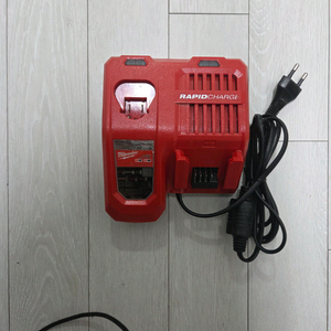 밀워키 정품 충전기 M12-18FC 이미지