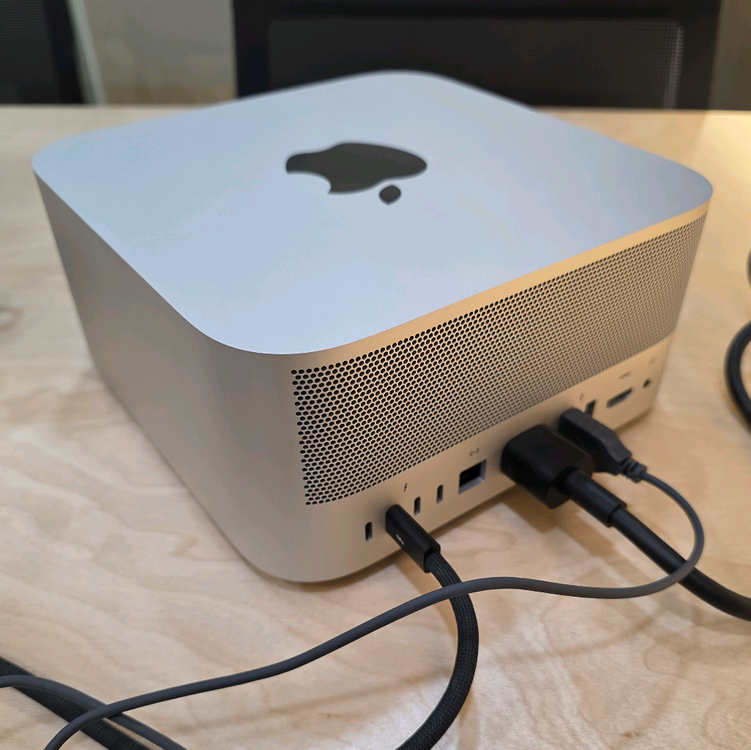 맥 스튜디오 M2 Ultra (128G/8TB) + 스튜디오 디스플레이 일괄세트 [풀스펙/직거래] 이미지