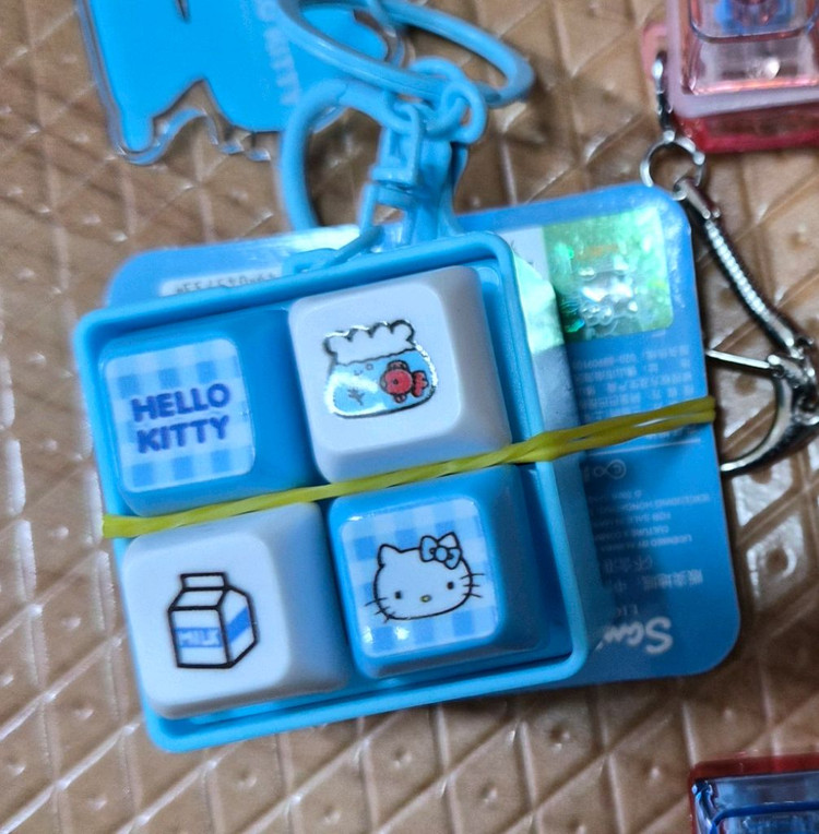 헬로키티 동전지갑.키캡키링 미사용 5개일괄 이미지