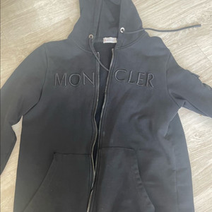 몽클레어 후드 집업 이미지