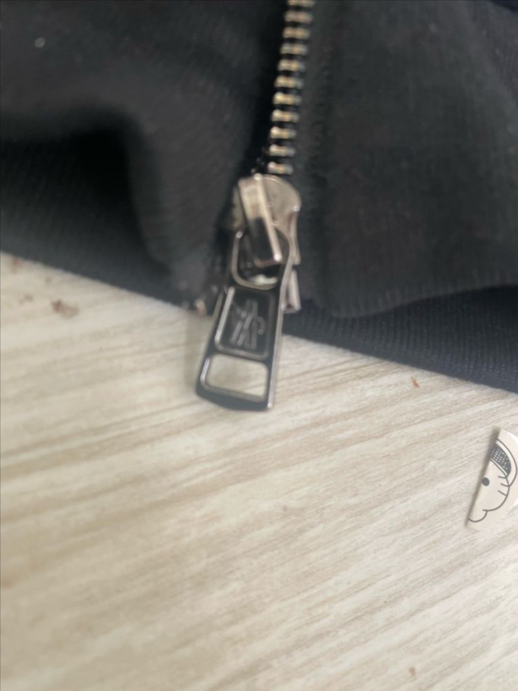 몽클레어 후드 집업 이미지