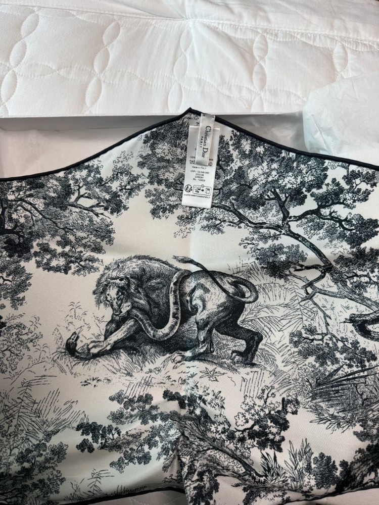 Toile de Jouy Sauvage Dior Diamond 디올 스카프 새상품 이미지