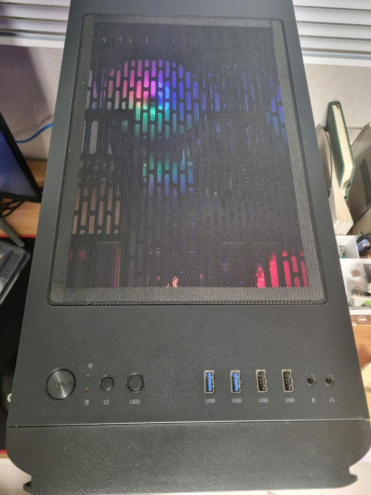 오늘만 급매 게이밍 컴퓨터 라이젠 5600, strix rx6750xt 본체 팝니다 이미지