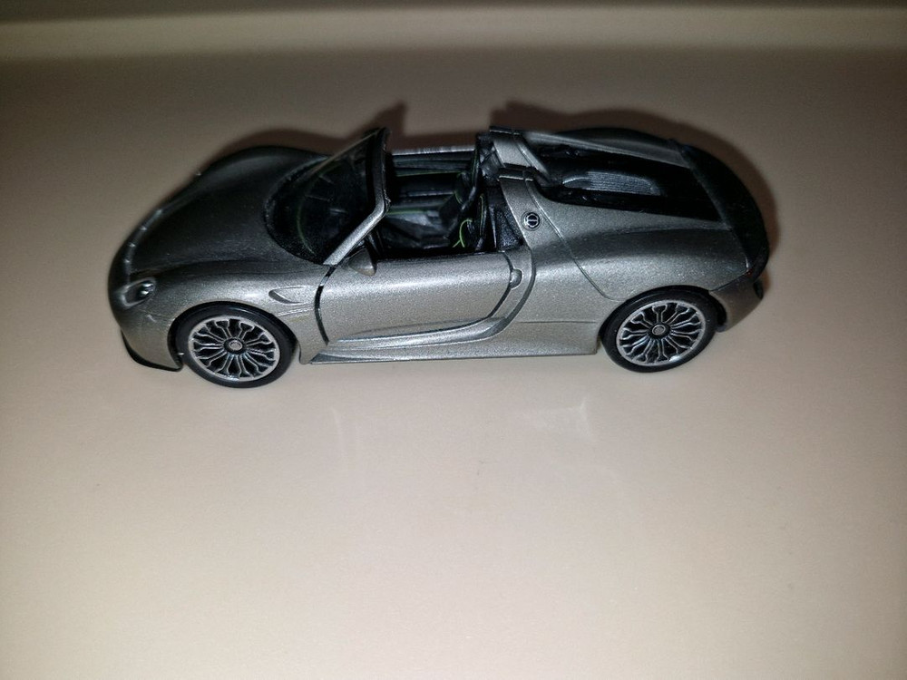 웰리 포르쉐 918 스파이더 다이캐스트 미니카 도어개폐 건메탈 박스없음 이미지