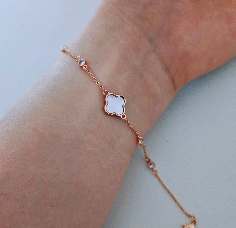 새상품,선물박스포장]화이트 고급 자개 클로버 팔찌/목걸이 귀걸이 반지 진주 샤넬 14k 18k 스와로브스키 루이비통 이미지