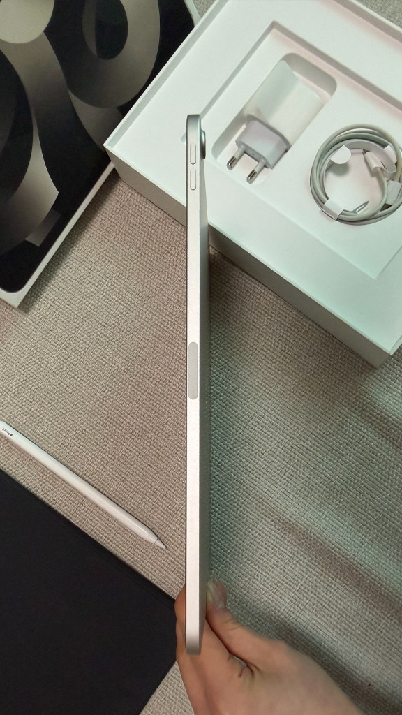 (풀박스) 아이패드 에어 5세대 64GB Wi-Fi 스타라이트 + 애플 펜슬 2세대 + 정품 폴리오 케이스 이미지