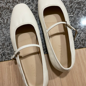 꺌랑 메리제인 화이트 255 이미지