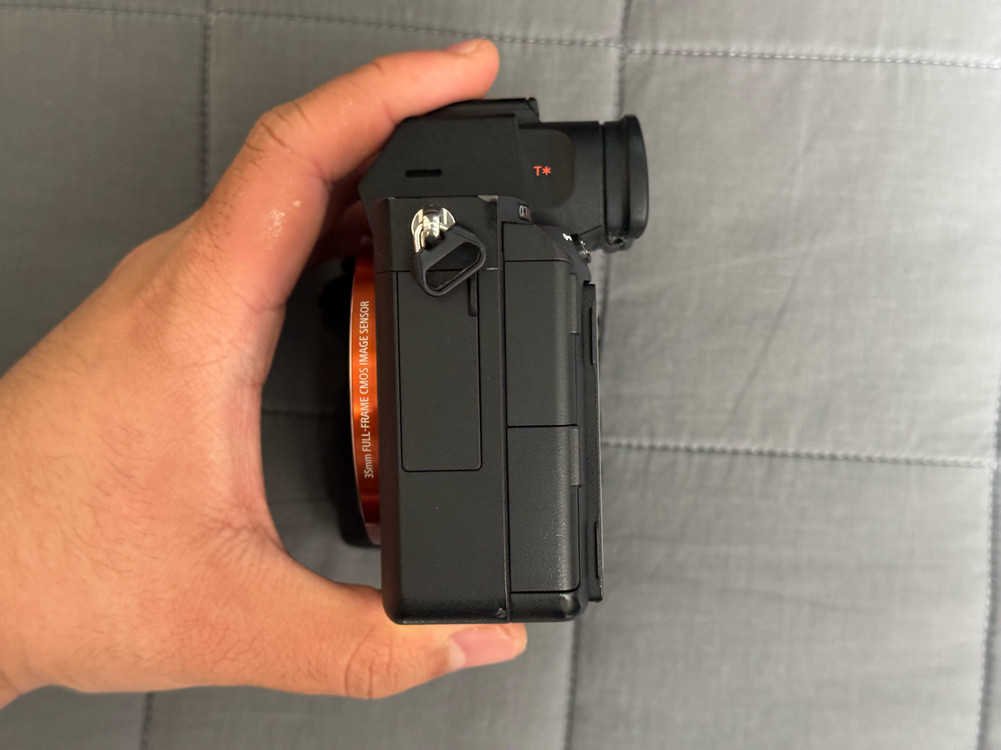 소니 A7R3 풀프레임 미러리스 이미지