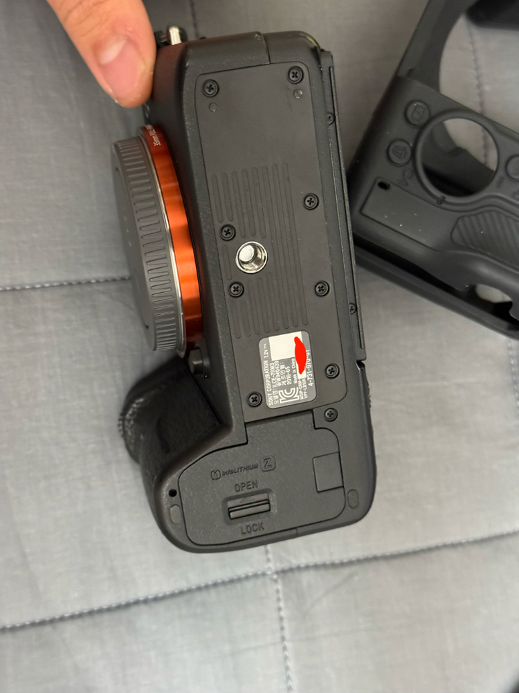 소니 A7R3 풀프레임 미러리스 이미지