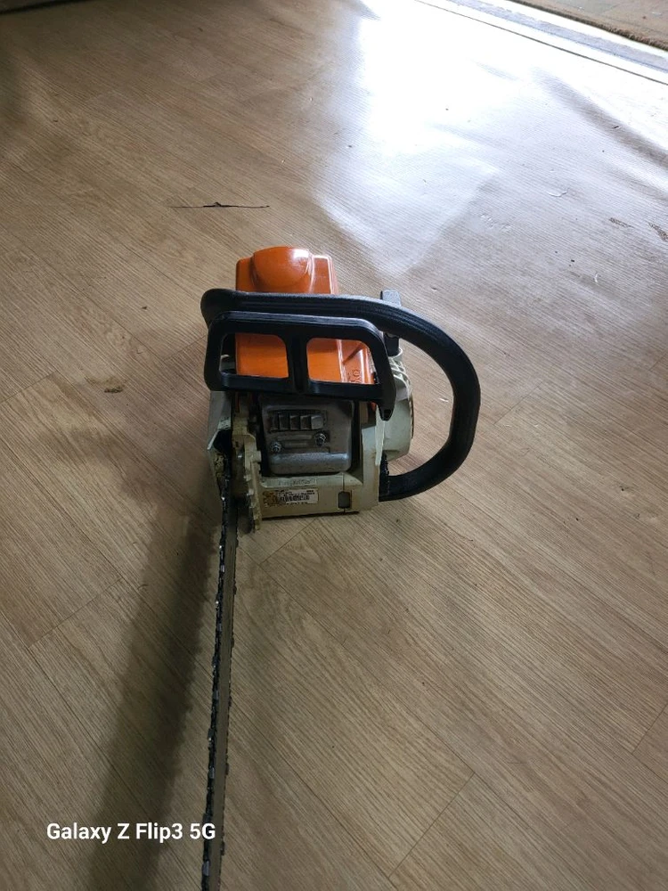 스틸 MS180C 목공용엔진톱 이미지