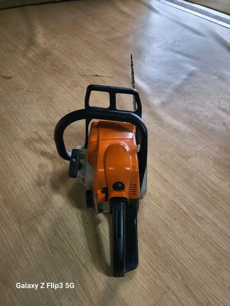 스틸 MS180C 목공용엔진톱 이미지