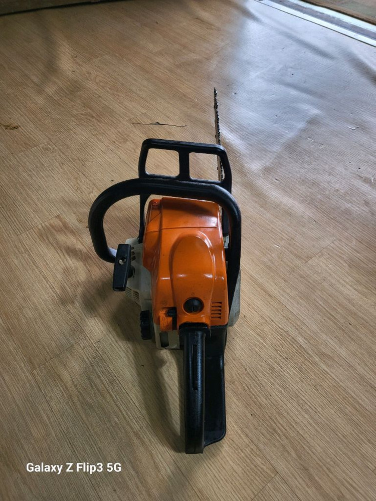 스틸 MS180C 목공용엔진톱 이미지