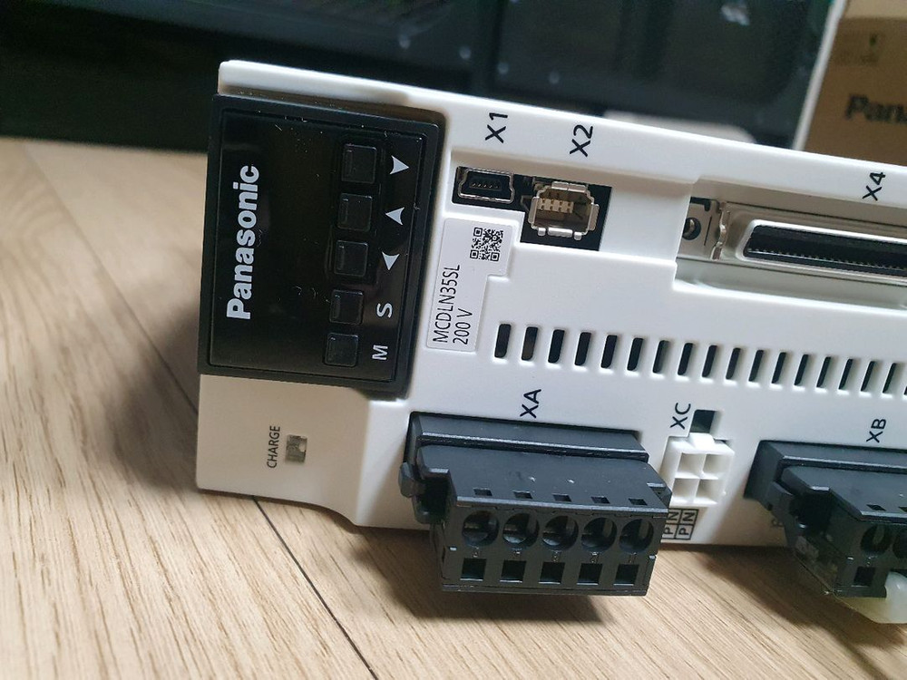 Panasonic 서보드라이버 MCDLN35SL 750W 미사용품 이미지