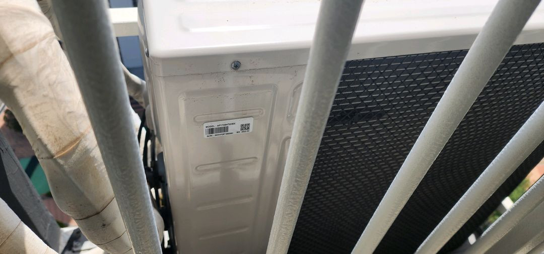 삼성 2 in 1 무풍 에어컨 팝니다. (실외기포함/AF17A6478WZN) 이미지