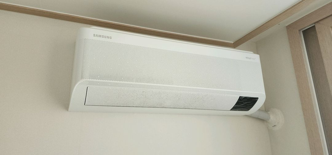 삼성 2 in 1 무풍 에어컨 팝니다. (실외기포함/AF17A6478WZN) 이미지