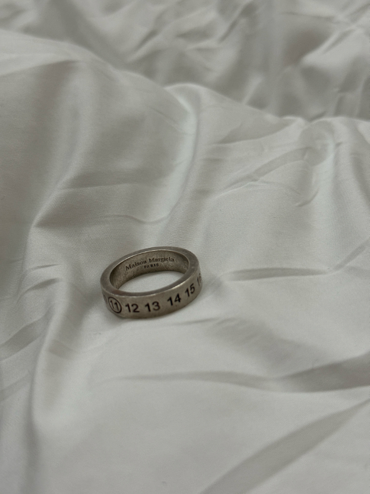 메종마르지엘라 반지 (남자) 이미지