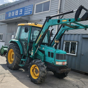 작동상태좋은 대동 d70(70마력) 트랙터 트랙트 트렉터 트렉트 이미지