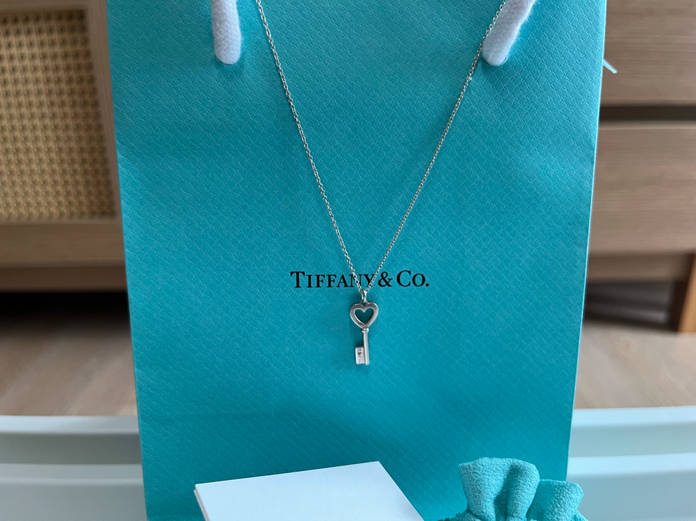 티파니앤코 하트열쇠 실버목걸이 이미지