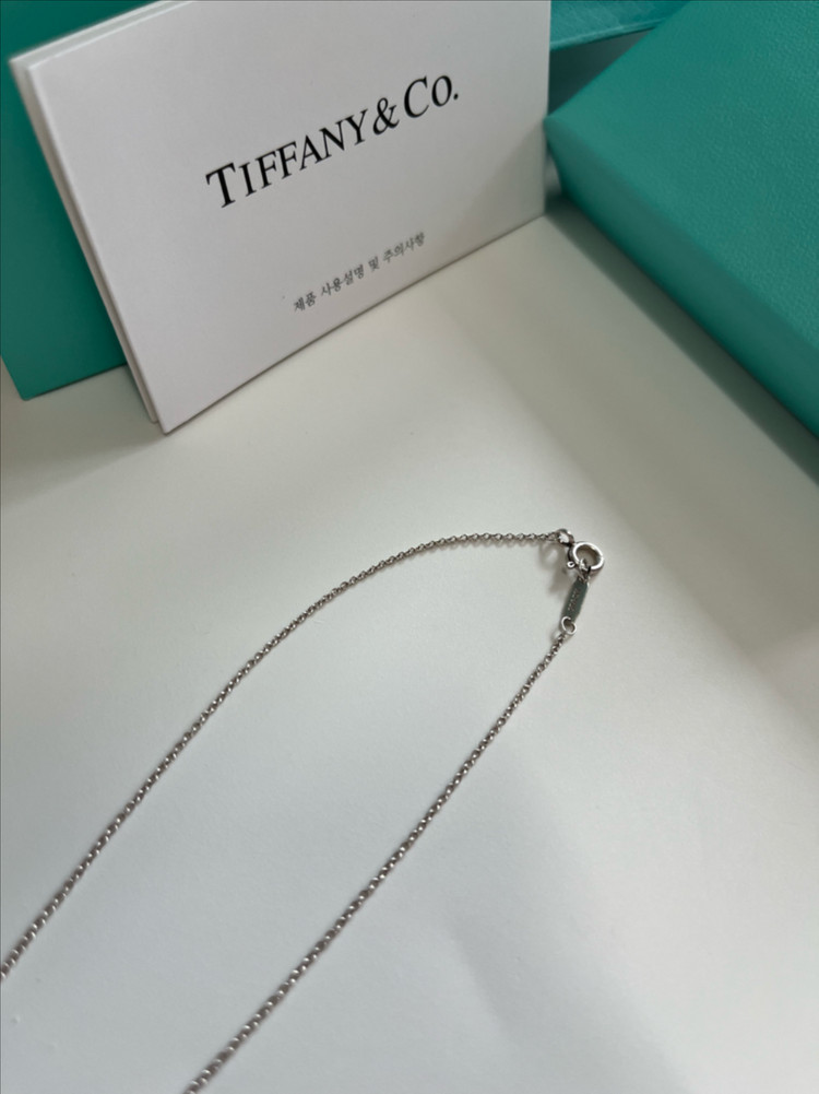 티파니앤코 하트열쇠 실버목걸이 이미지