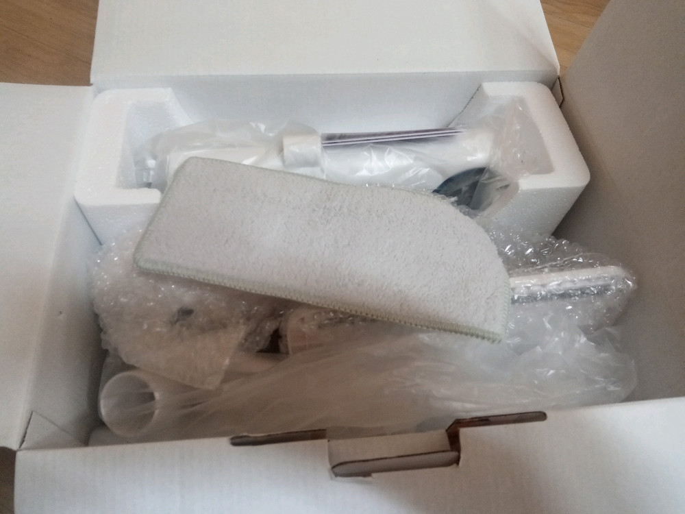 새 제품 4n1 무선 진공 청소기 택포함 34,000원에 판매 합니다. 이미지