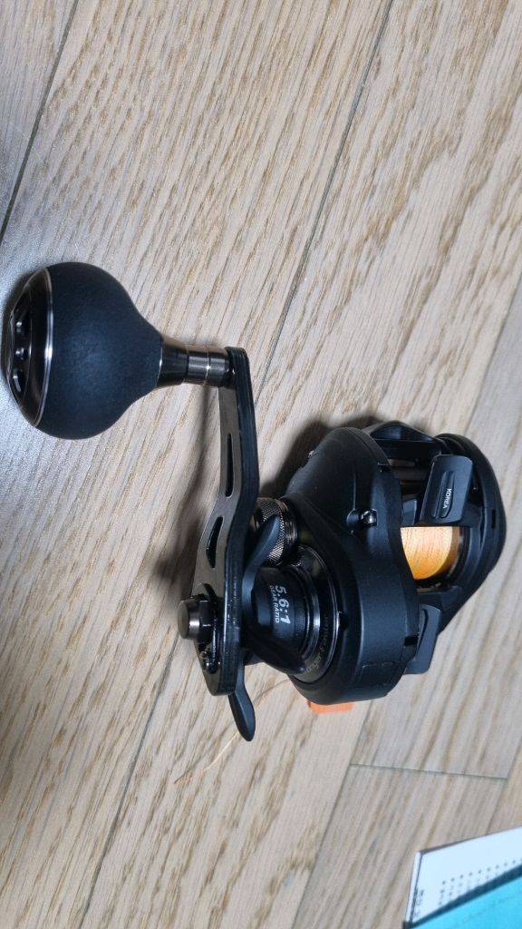 도요 우라노 인쇼어 g3 5.6 좌핸 카본 파워핸들 팝니다 이미지