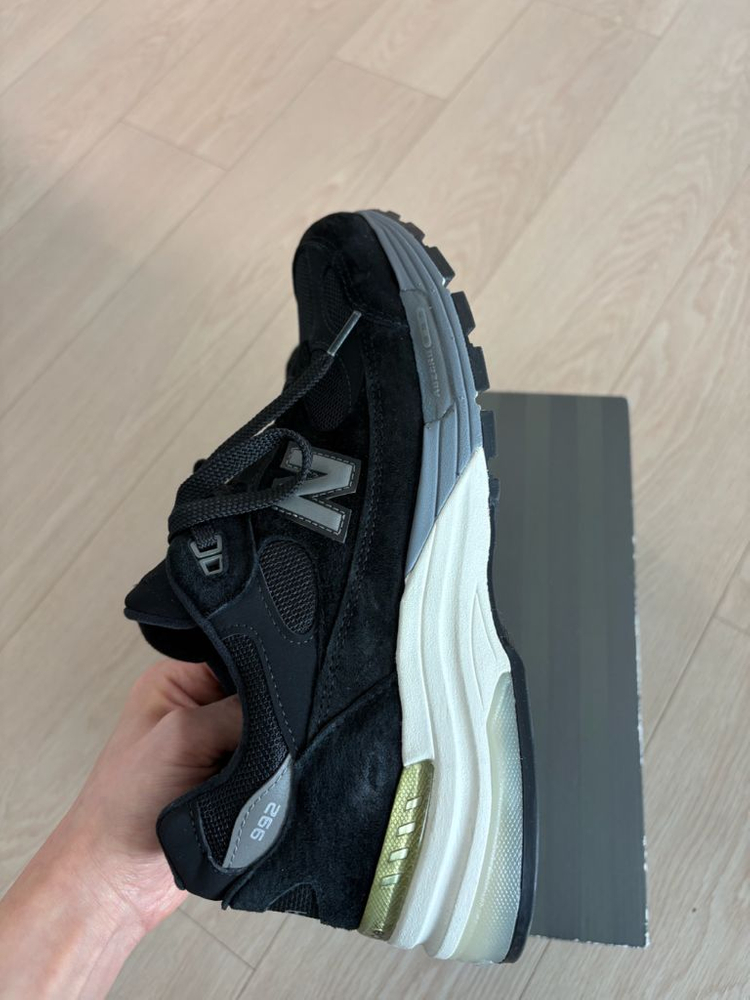 뉴발란스 992 블랙 (M992BL) 이미지