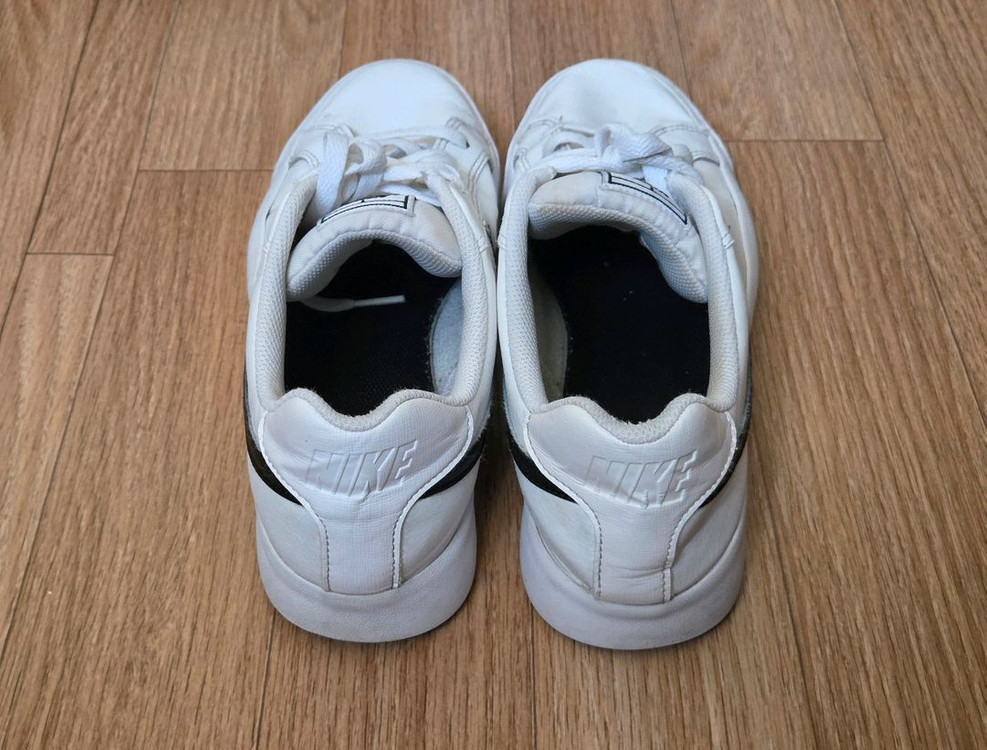 나이키 코트로얄AC 신발 이미지