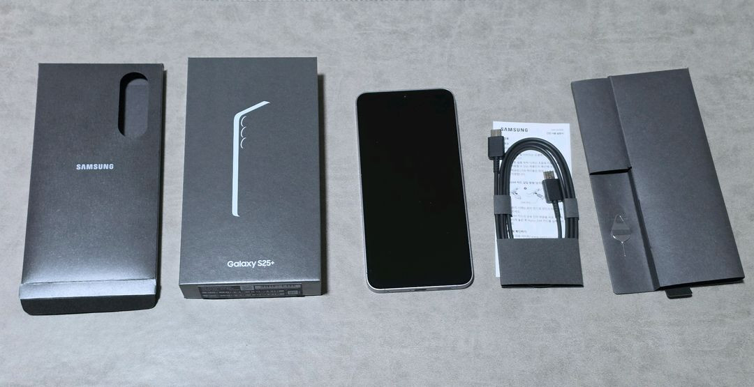 s25플러스 실버 512g 자급제 풀박스 + 아라리 맥세이프 케이스 이미지