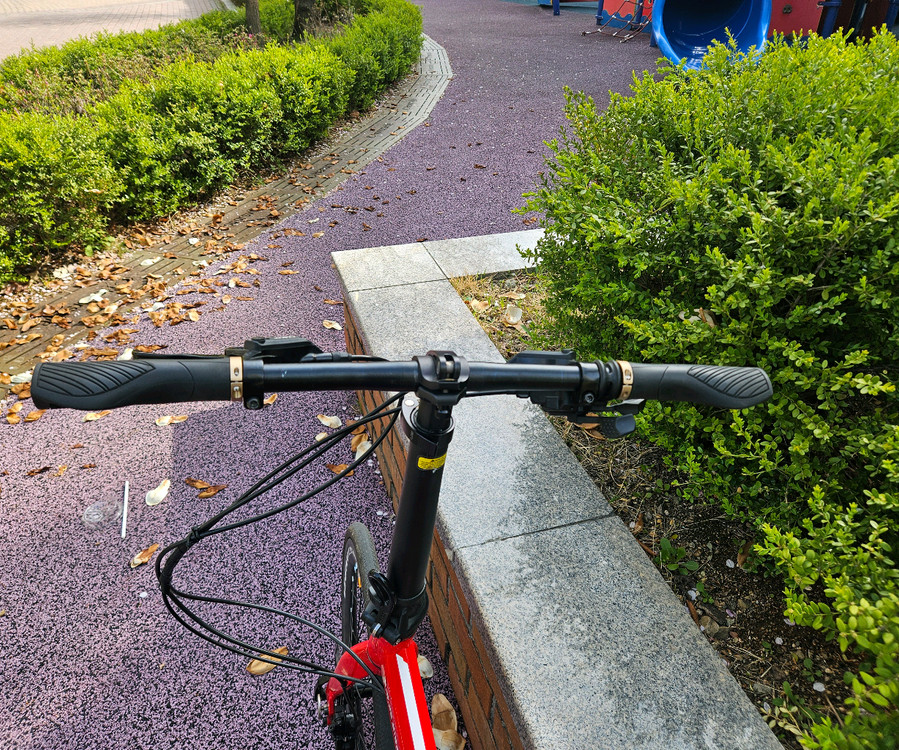 접이식 자전거 이미지