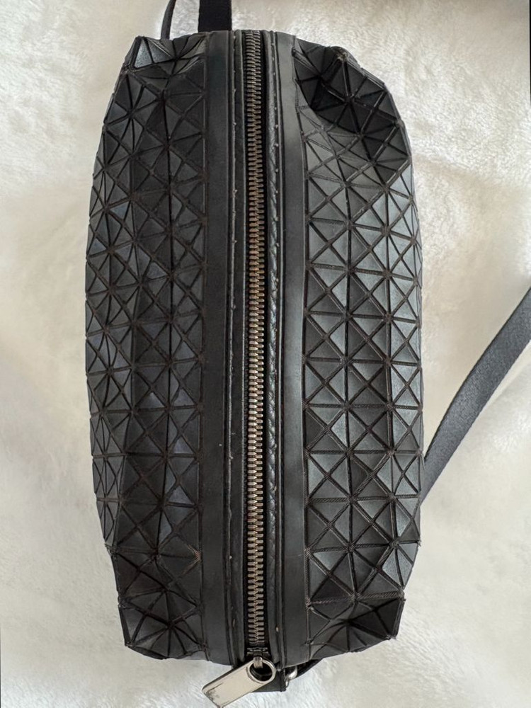 이세이 미야케 바오바오 큐보이드 크로스백(정품) 이미지