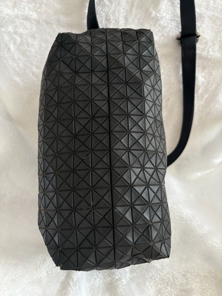 이세이 미야케 바오바오 큐보이드 크로스백(정품) 이미지