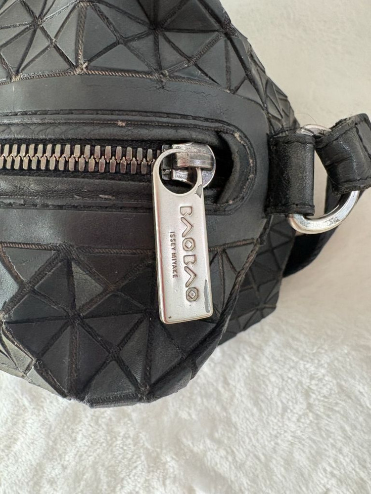 이세이 미야케 바오바오 큐보이드 크로스백(정품) 이미지